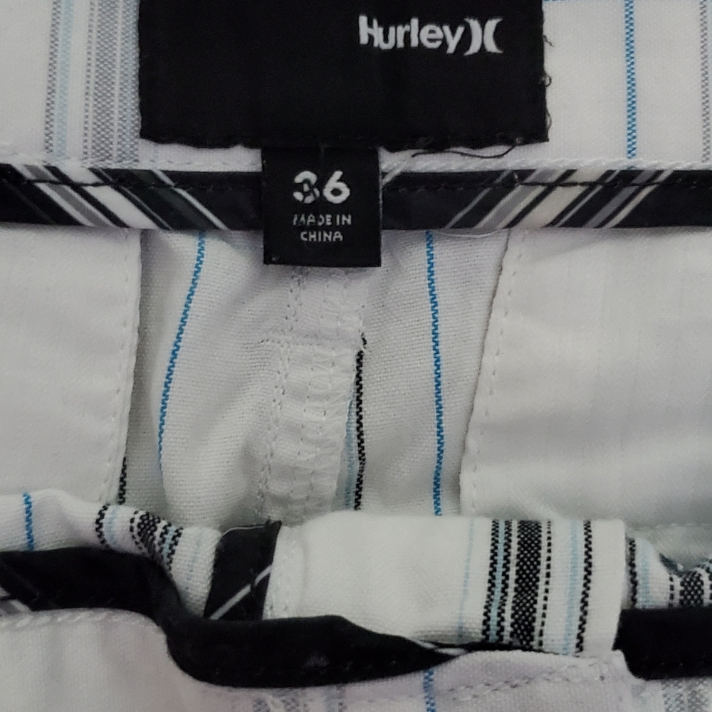 Hurley Shorts - Picture 2 of 3